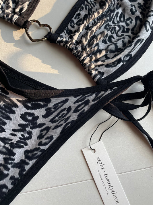 “Heart Breaker” Full Coverage Halter Top Bikini Set (C,D Cup/M-L Bottoms)