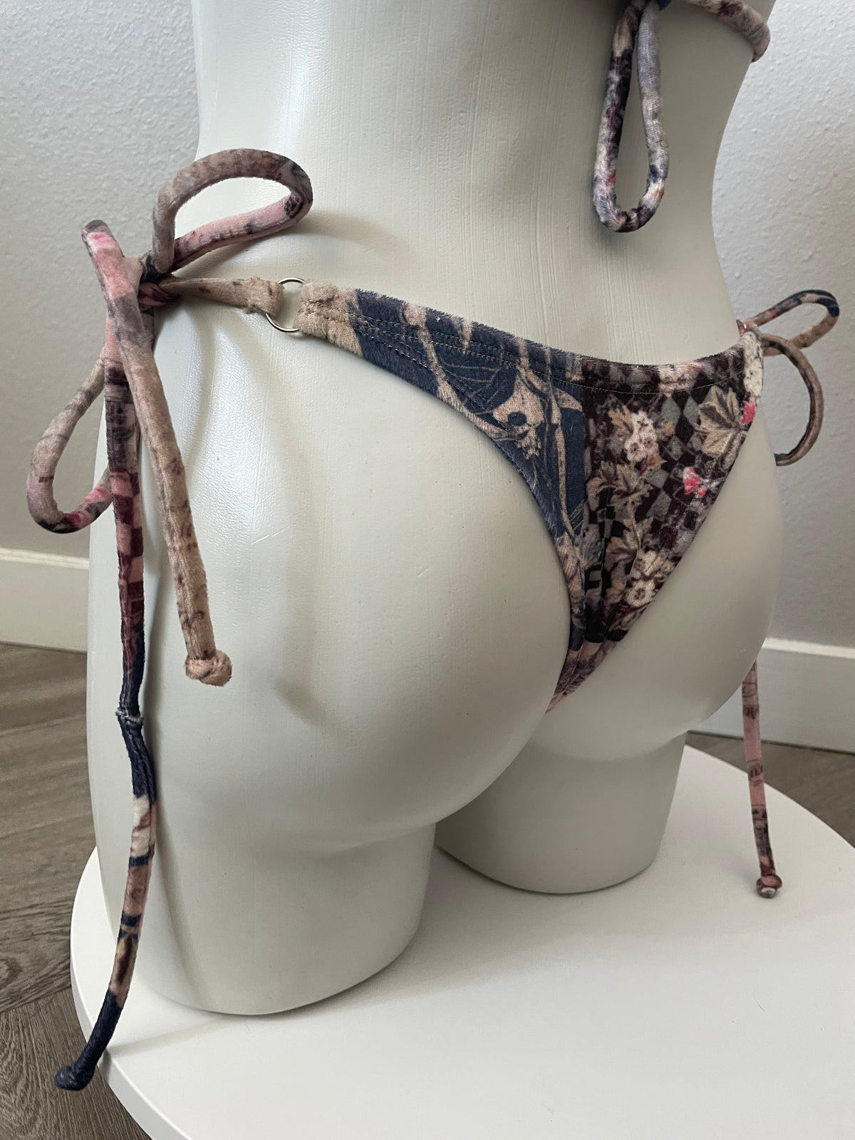 “Sunday Morning” Y2K Inspired Bikini Set (S)