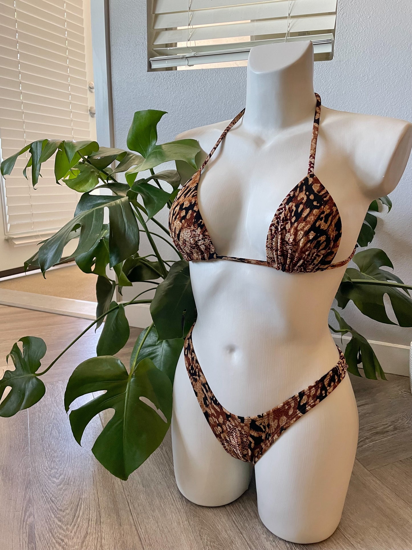 ♲ “Tigers Eye” Bikini Set (S/S-M)